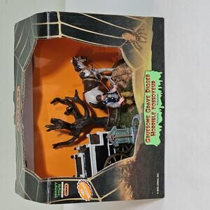 Lemax Spooky Town Gruesome Grave Digger Halloween Decoration Collectible House